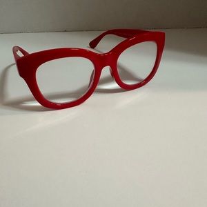 Peepers - +2.00 strength